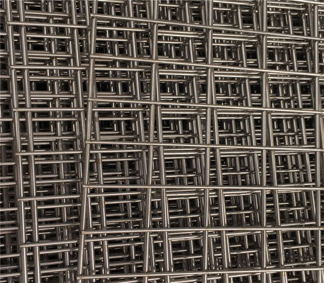 2X2cm Welded Wire Mesh Panels , L6M Mesh Fencing Panels