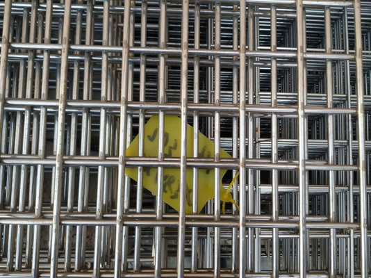 Rust Proof 50x50mm Welded Wire Fence Panels 2x2 Hole 4x8" Hot Dip Galvanized