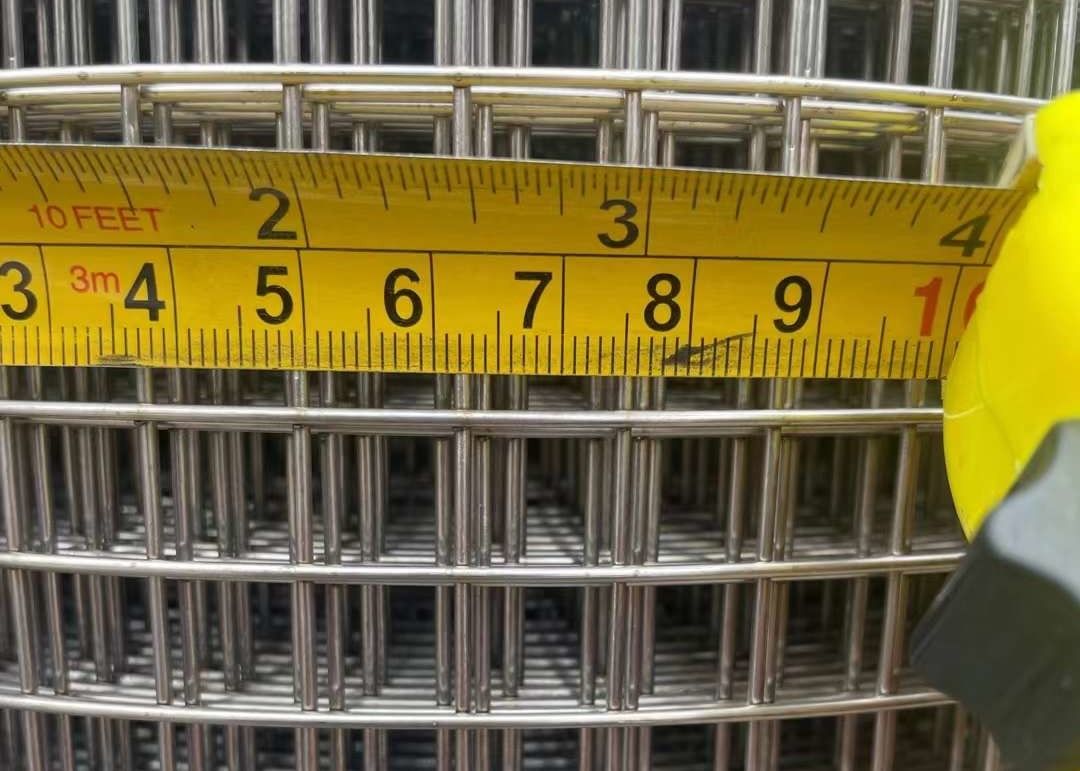 Dipped Iron Rabbit Cage Stainless Steel Welded Wire Mesh Panel 2x4 3x3 5x5
